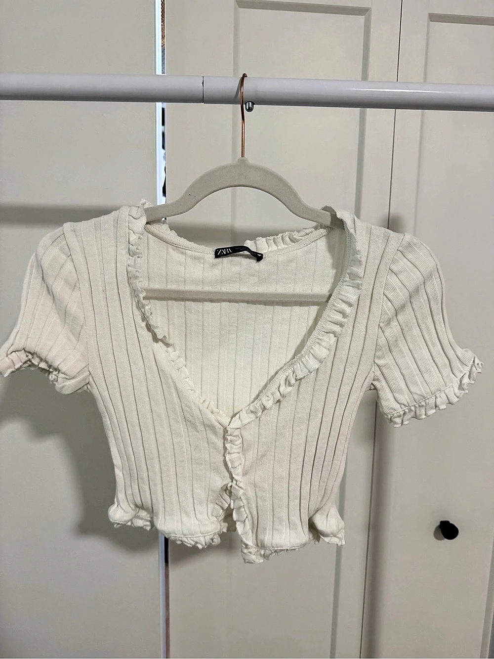 Zara Ribbed Ruffle Crop Top White Medium